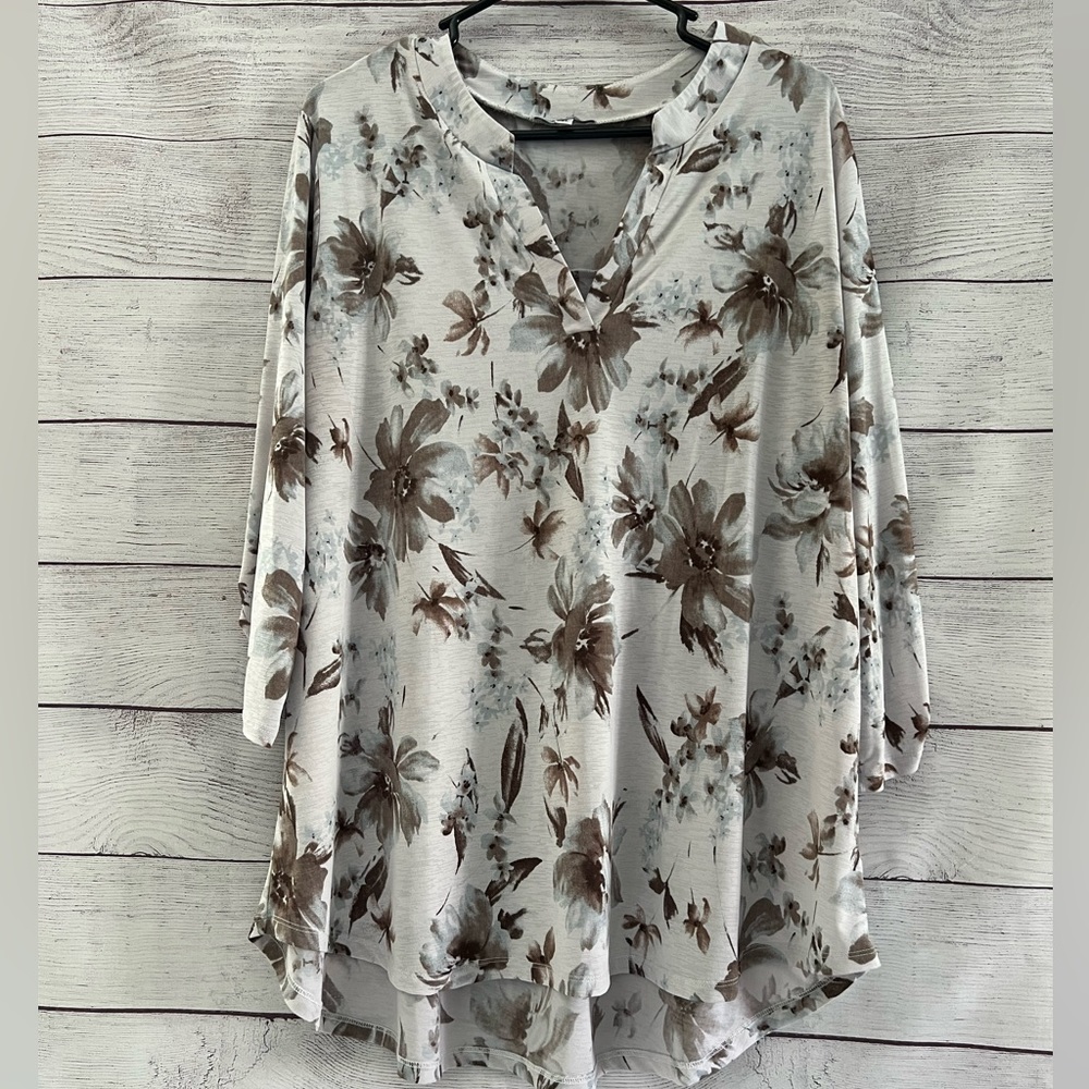 Ladies White Birch Floral Gabby Style Blouse 3/4 Sleeve